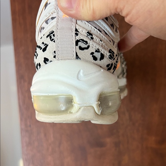 Nike Air Max 97 leopard Print Shoes Sneakers Womens Size 8.5 CW5595 - Picture 4 of 7